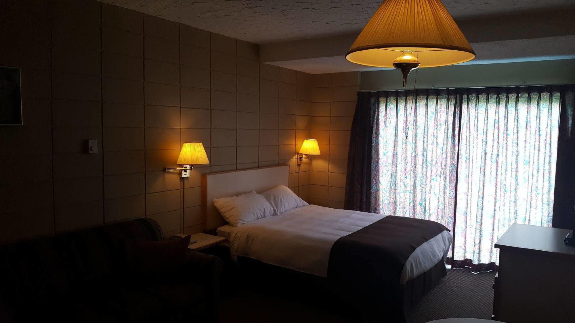 Airport Inn พอร์ต ฮาร์ดี ภายนอก รูปภาพ